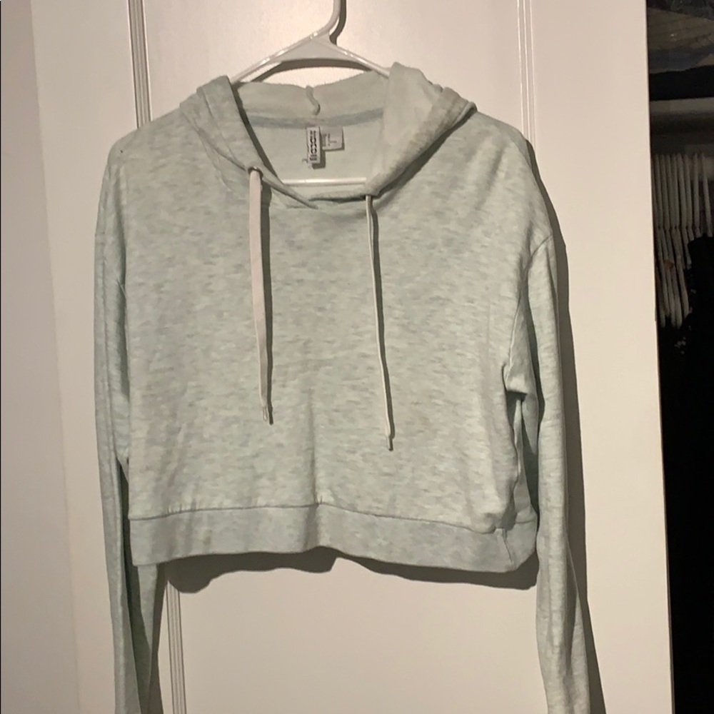 Cropped hoodie